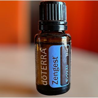 doTERRA - ドテラ ゼンジェスト エッセンシャルオイル アロマの