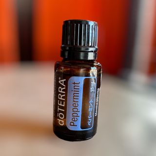 ドテラ(doTERRA)のドテラ　ペパーミント　エッセンシャルオイル　アロマ(エッセンシャルオイル（精油）)