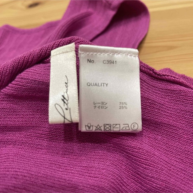 神戸レタス(コウベレタス)の神戸レタス♡ボタン付きスクエアネックニット　ピンク レディースのトップス(Tシャツ(半袖/袖なし))の商品写真