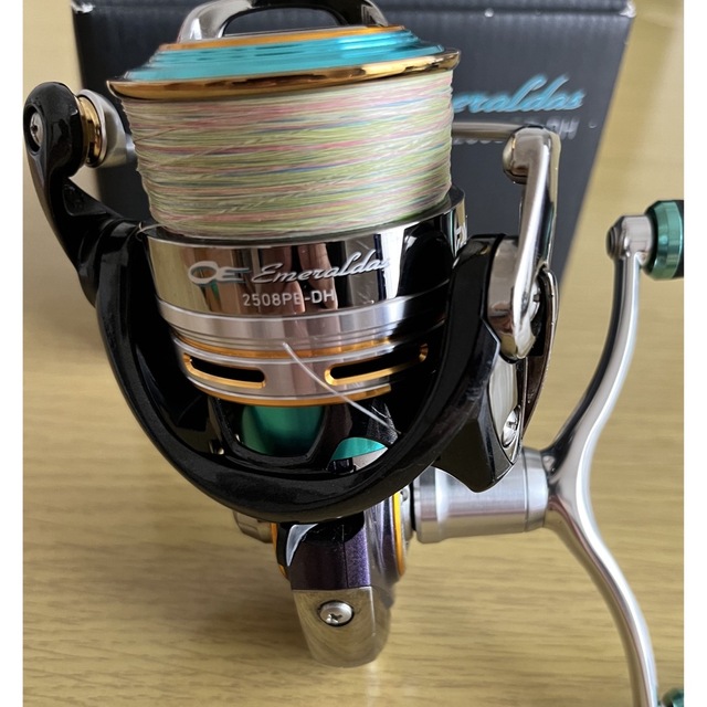 Daiwa 12 エメラルダス 2508PE-DH - リール