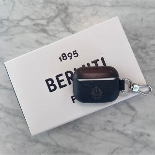 Berluti - 専用☆Berlutiベルルッティ AirPodsケースの通販 by Berluti - 専用☆Berlutiベルルッティ AirPodsケースの通販 by