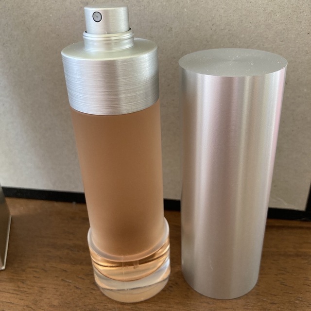 Calvin Klein(カルバンクライン)のCalvin Klein コントラディクション　オードパルファム　50ml コスメ/美容の香水(香水(女性用))の商品写真