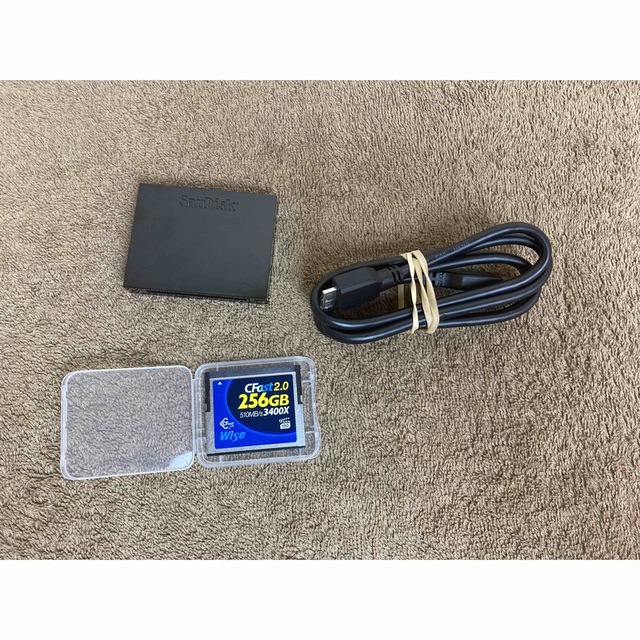 cfast 2.0 256GB カードリーダー cfast 2.0 256GB カードリーダー
