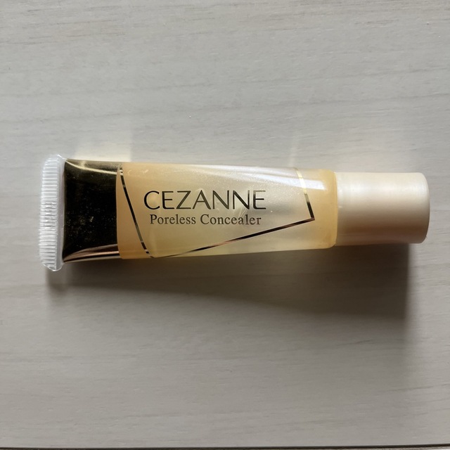 CEZANNE（セザンヌ化粧品）(セザンヌケショウヒン)のセザンヌ 毛穴レスコンシーラー コスメ/美容のベースメイク/化粧品(コンシーラー)の商品写真