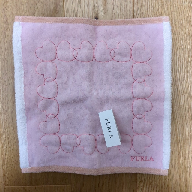 Furla(フルラ)の⏰SALE【新品/未使用】FURLA (フルラ)ミニタオル レディースのファッション小物(ハンカチ)の商品写真