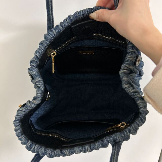 miumiu(ミュウミュウ)のmiumiuハンドバッグ レディースのバッグ(ハンドバッグ)の商品写真