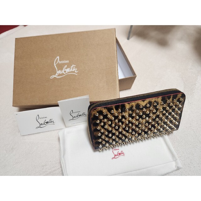 Christian Louboutin(クリスチャンルブタン)のクリスチャン・ルブタン/財布/ウォレット レディースのファッション小物(財布)の商品写真