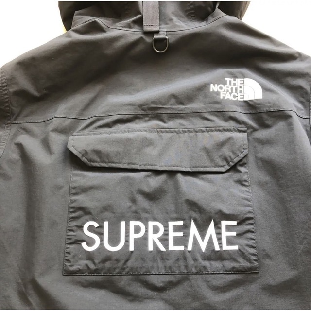 Supreme(シュプリーム)のSupreme The North Face Cargo Jacket メンズのジャケット/アウター(マウンテンパーカー)の商品写真