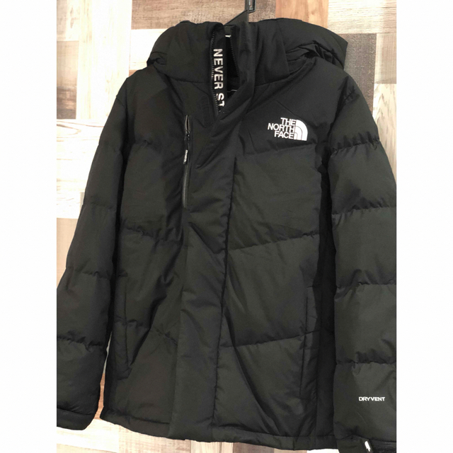 THE NORTH FACE(ザノースフェイス)の【a＿a様専用】ブラック　チャレンジエア　ビレイヤー メンズのジャケット/アウター(ダウンジャケット)の商品写真