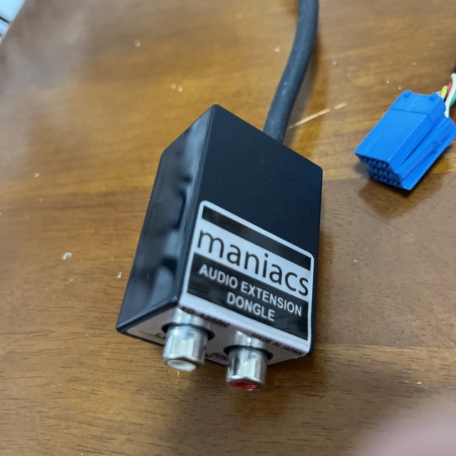 maniacs Audio Extension Dongle XD-A050H 自動車/バイクの自動車(カーナビ/カーテレビ)の商品写真