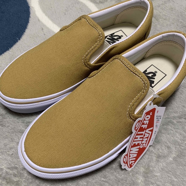 VANS(ヴァンズ)のヴァンズ　スリッポン　22.5 レディースの靴/シューズ(スニーカー)の商品写真