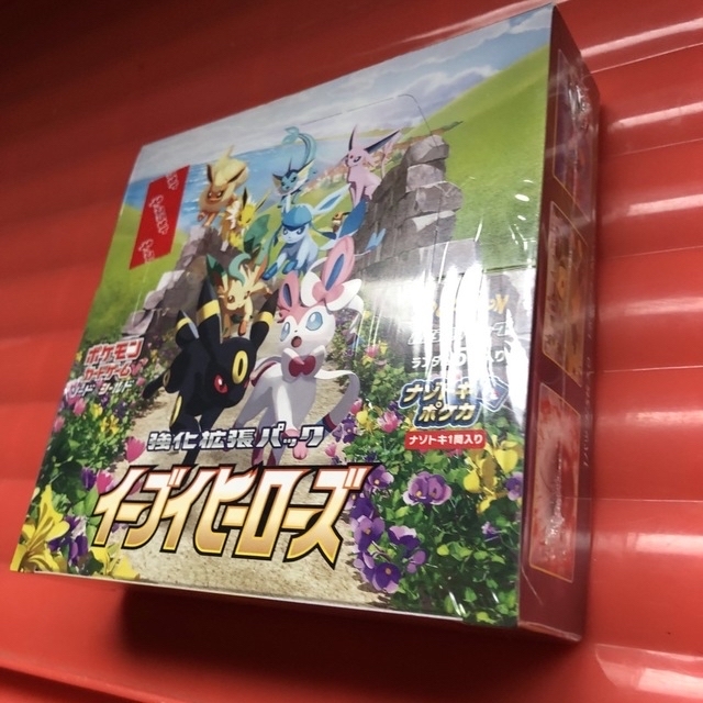 ポケモンカード　イーブイヒーローズ　シュリンク付き　新品未開封　BOXトレーディングカード