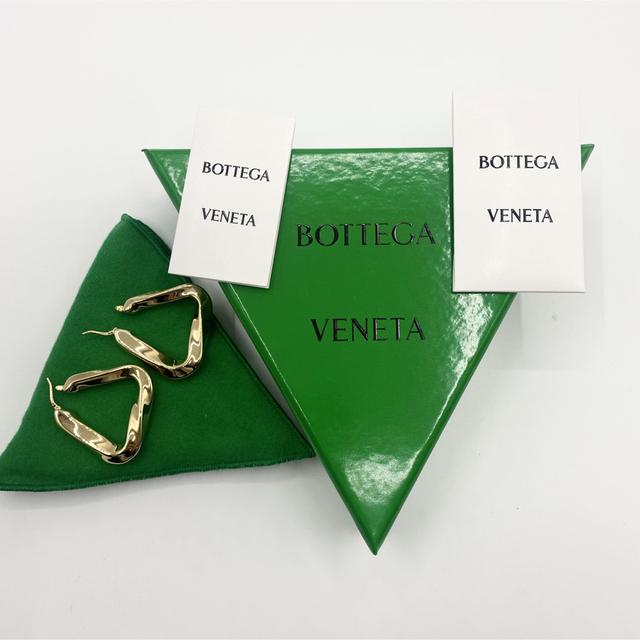 大人女性の Veneta Bottega - フープピアス VENETA☆トライアングル
