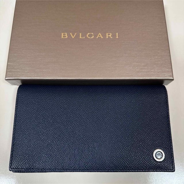BVLGARI - 新品！ブルガリ・ブルガリ マン　二つ折り長財布