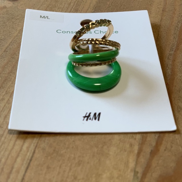指輪　グリーン　新品　未使用　春　人気　セット レディースのアクセサリー(ピアス)の商品写真