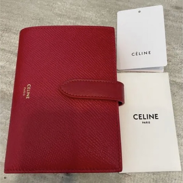 CELINE レザー ミディアムストラップ ウォレット 二つ折り財布