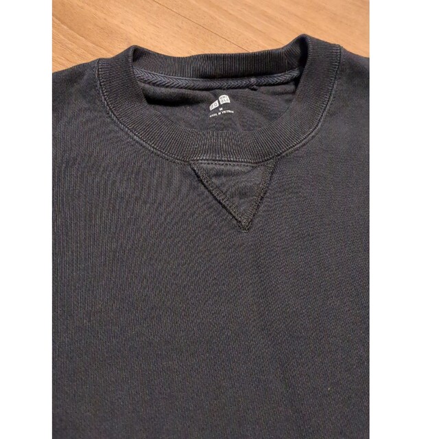 ユニクロ　スウェットシャツ (長袖)　男女兼用　シャツ　黒　M Uniqlo メンズのトップス(Tシャツ/カットソー(七分/長袖))の商品写真