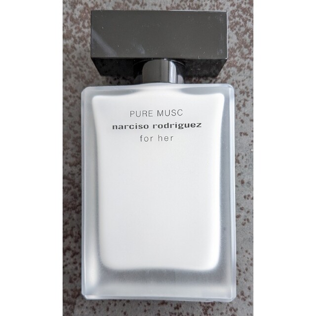 narciso rodriguez(ナルシソロドリゲス)のナルシソ　ロドリゲス　フォーハー　ピュアムスク　オードパルファム50ml コスメ/美容の香水(ユニセックス)の商品写真