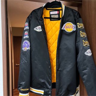 MITCHELL & NESS - レイカーズ スタジャン ナイキの通販 by