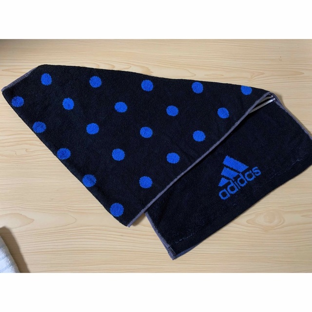 adidas(アディダス)のadidas アディダス　スポーツタオル　フェイスタオル　ハンドタオル　新品3枚 スポーツ/アウトドアのトレーニング/エクササイズ(トレーニング用品)の商品写真