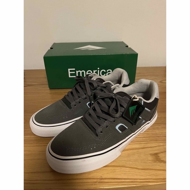 emerica　エメリカ　スケシュー　スニーカー