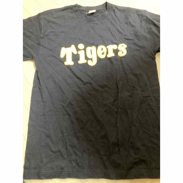 阪神タイガース　Tigers　レディース　半袖　Ｔシャツ　フリーサイズ