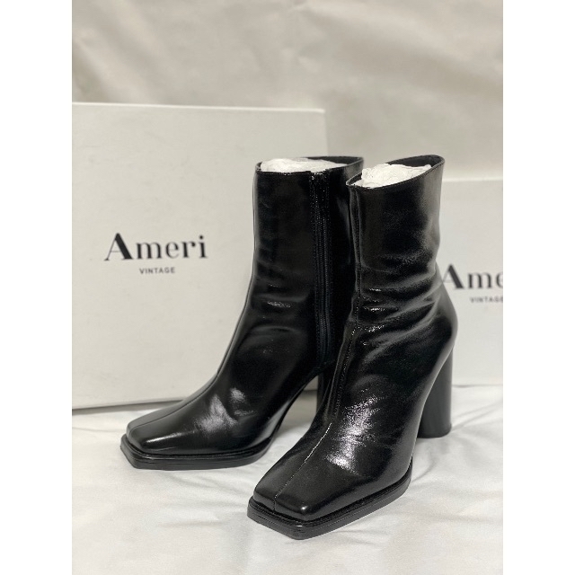 Ameri VINTAGE(アメリヴィンテージ)のAMERI UNDRESSED DIMENSIONAL SQUARE BOOTS レディースの靴/シューズ(ブーツ)の商品写真