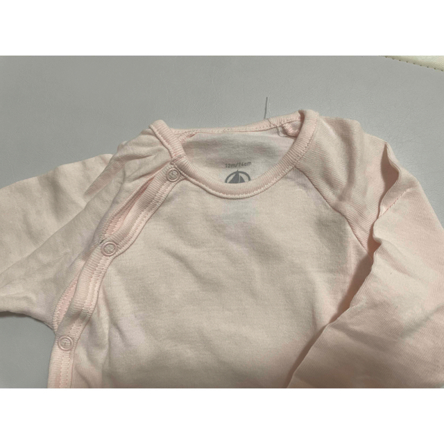 PETIT BATEAU(プチバトー)のPETIT BATEAU ロンパース 肌着 4セット 12m/74cm キッズ/ベビー/マタニティのベビー服(~85cm)(肌着/下着)の商品写真