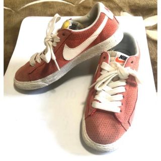 ナイキ(NIKE)のNIKE  スェードスニーカー　22.5(スニーカー)