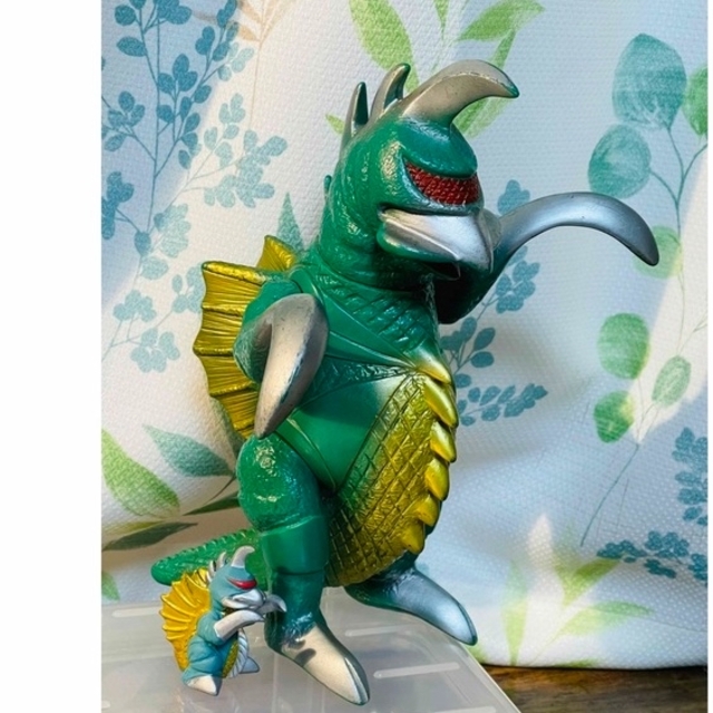 二体☆ブルマァク 東宝 ☆ゴジラ ソフビ ガイガン 高さ23cmと5cm