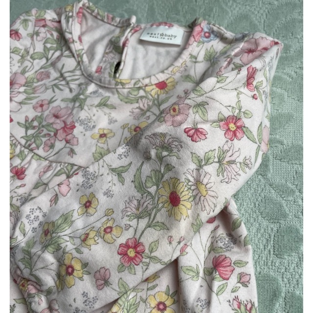 花柄ワンピース キッズ/ベビー/マタニティのベビー服(~85cm)(ワンピース)の商品写真