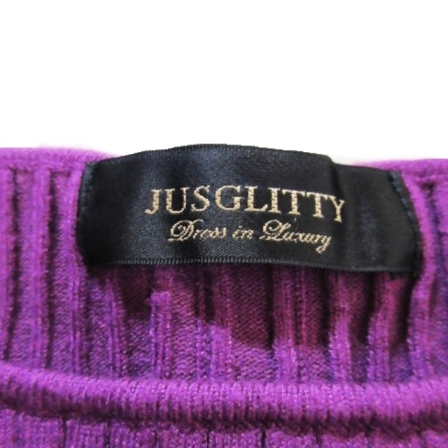 JUSGLITTY(ジャスグリッティー)のジャスグリッティー ニット セーター リブ デコルテ 長袖 バックボタン 紫 レディースのトップス(ニット/セーター)の商品写真