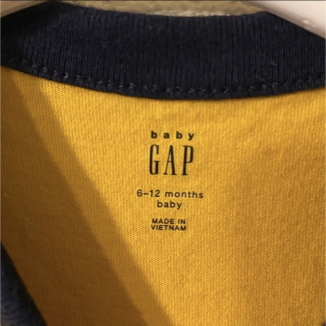 GAP Kids(ギャップキッズ)のGAP 恐竜ロンパース キッズ/ベビー/マタニティのベビー服(~85cm)(ロンパース)の商品写真