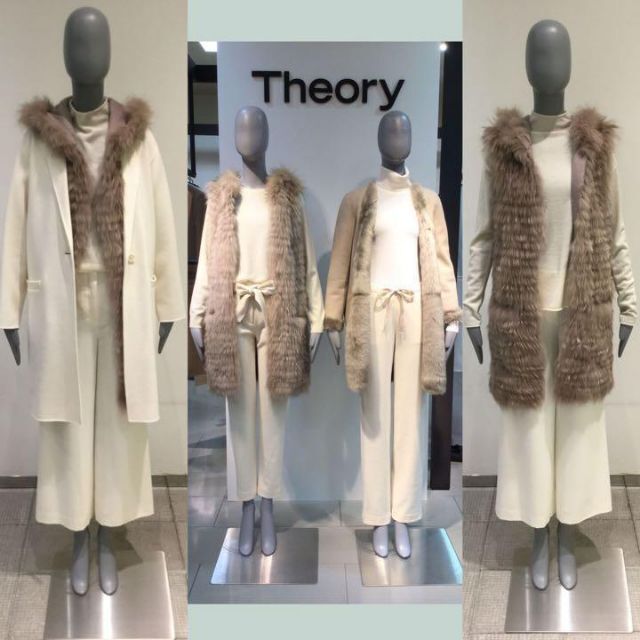 theory(セオリー)の最終価格　Theory セオリー フォックスファージレ ロングベスト ロングジレ レディースのジャケット/アウター(毛皮/ファーコート)の商品写真