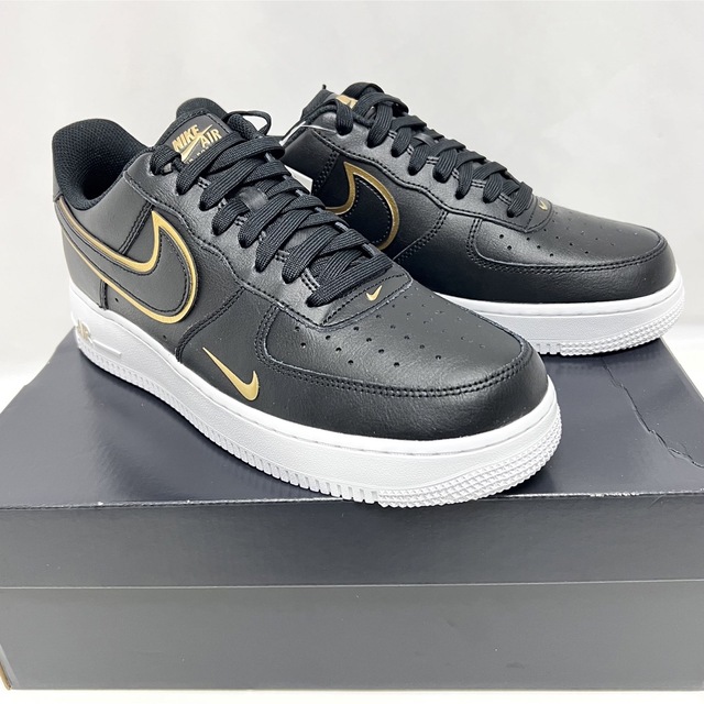 NIKE - NIKE エア フォース 1 AIR FORCE ナイキ フォース1 黒 金