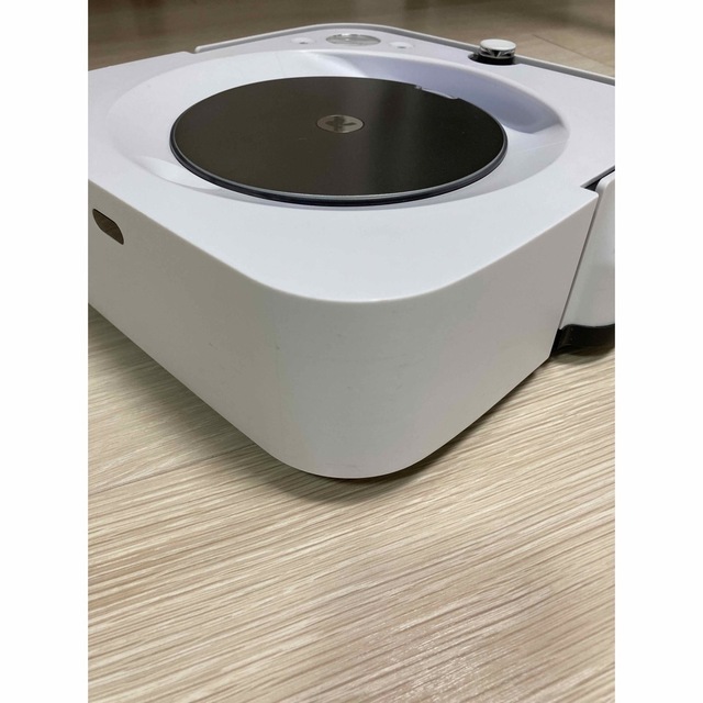 iRobot(アイロボット)の【値下げ】iRobot Braava jet m6 ブラーバジェット スマホ/家電/カメラの生活家電(掃除機)の商品写真