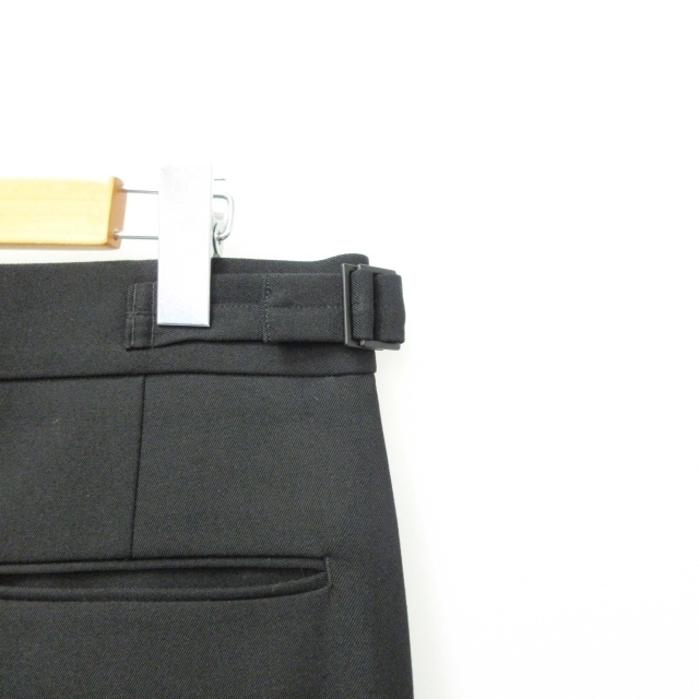 エイトン 美品 BACK SATIN フィールドカーゴパンツ ブラック 4 約M メンズのパンツ(ワークパンツ/カーゴパンツ)の商品写真