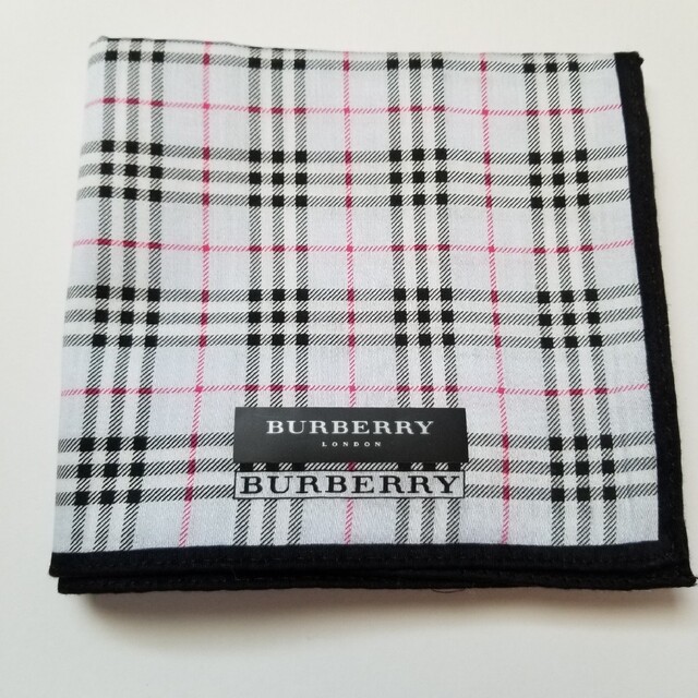 BURBERRY(バーバリー)のバーバリー　ハンカチ　３枚　新品未使用 レディースのファッション小物(ハンカチ)の商品写真