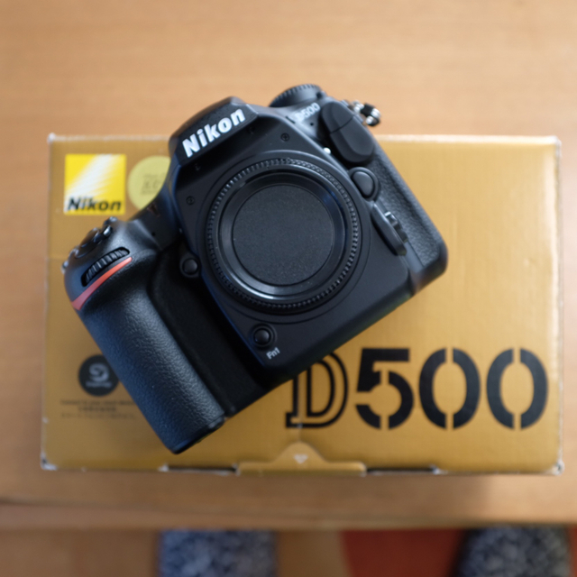 オンライン限定商品】 Nikon - nikon D500 美品 デジタル一眼