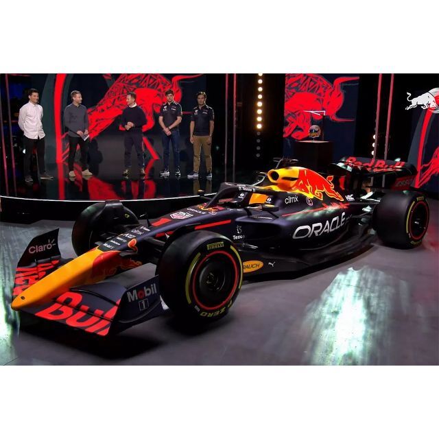 Red Bull(レッドブル)の【Red Bull Racing】ニューエラ キャップ メッシュ　赤白紫 自動車/バイクの自動車(車内アクセサリ)の商品写真