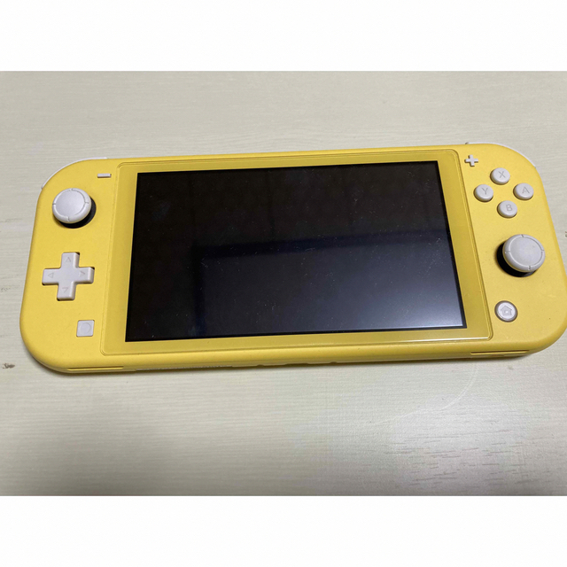 Nintendo Switch Lite イエローほぼ未使用