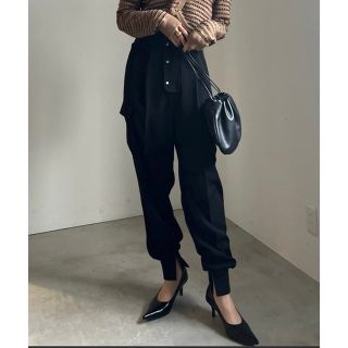 アメリヴィンテージ(Ameri VINTAGE)のAmeri アメリ　新作　完売　CARGO SLACKS PANTS(カジュアルパンツ)