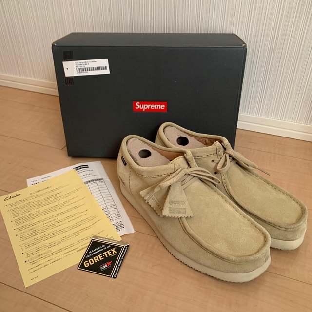 Supreme Clarks GORE-TEX Wallabee 27.5-