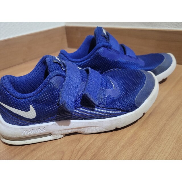 NIKE(ナイキ)のNIKE ナイキ  AIRMAX キッズスニーカー キッズ/ベビー/マタニティのキッズ靴/シューズ(15cm~)(スニーカー)の商品写真