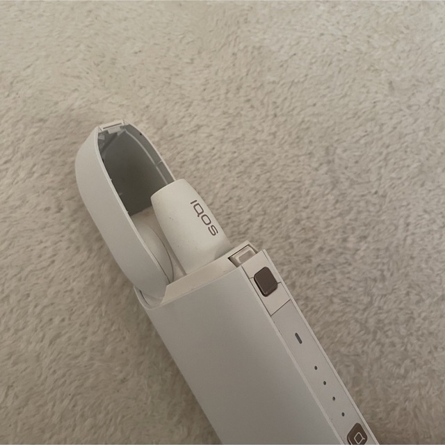 IQOS(アイコス)のIQOS 2.4 PLUS ホワイト メンズのファッション小物(タバコグッズ)の商品写真