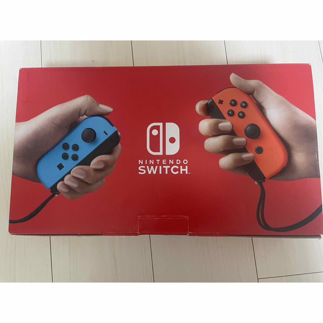 最終値下げ!ニンテンドーSwitch 本体 コントローラー2つ付き 最終値下げ!ニンテンドーSwitch 本体 コントローラー2つ付き