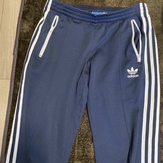 [美品] adidas トラックパンツ　紺色