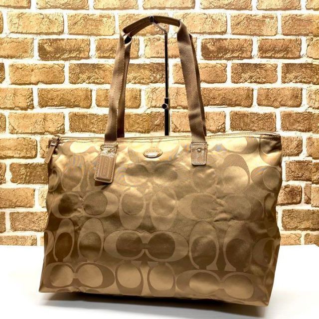 おすすめネット 美品!COACH トートバッグ 5261