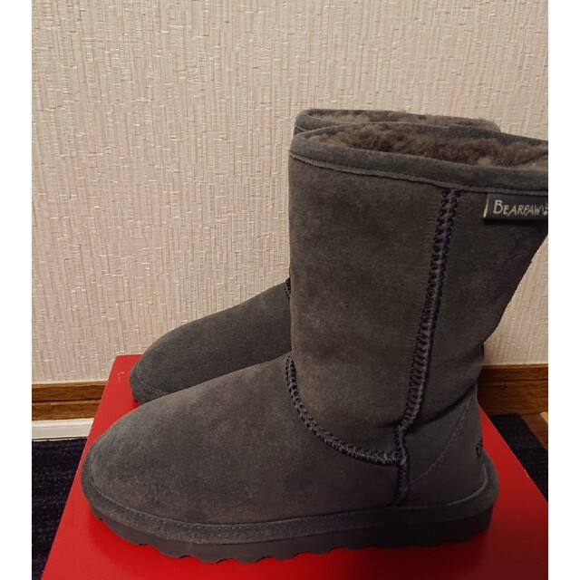 新品未使用】BEARPAW ムートンブーツ22センチ 開店祝い 3800円引き