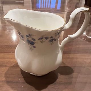 ロイヤルアルバート(ROYAL ALBERT)のロイヤルアルバート　メモリーレーン　ミルククリーマー(食器)